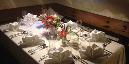Winterhochzeit - Art der Location: Restaurant - Eck (Bad Ischl) - Heiraten auf der Unterhofalm in Filzmoos. In der urigen alten Hütte - Unterhofalm