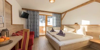 Winterhochzeit - Art der Location: Gasthaus - Hallabruck - Doppelzimmer Heutalblick - Alpengasthof Almrose