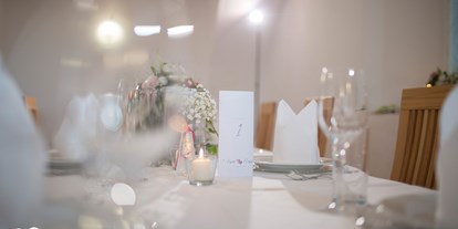 Winterhochzeit - Preisniveau: € - Kematen an der Krems - Feiern Sie Ihre Hochzeit am Radlgruberhof in 4502 Tiestling.
Foto © sandragehmair.com - Radlgruberhof