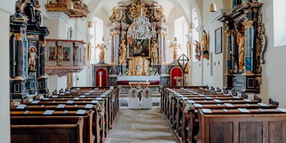 Winterhochzeit - Standesamt - Süd & West Steiermark - Feiert eure Hochzeit in der angrenzenden Kirche oder im Freien vor Ort. Gerne kann auch eine standesamtliche Trauung am Herkhof gefeiert werden. - Herkhof