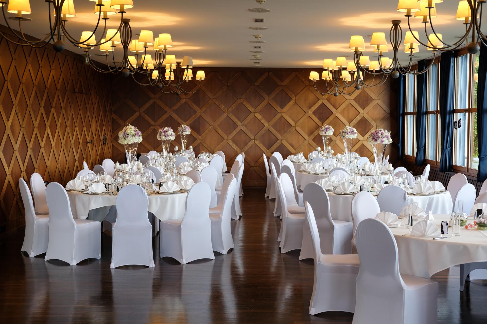 Hochzeitslocation - Der Festsaal des Burgrestaurants Gebhardsberg in Bregenz. - Burgrestaurant Gebhardsberg