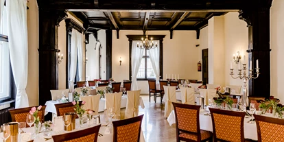 Winterhochzeit - nächstes Hotel - Grössing - Speisesaal für bis zu 100 Personen - Georgi Schloss und Weingut