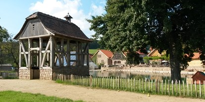 Winterhochzeit - Umgebung: am See - Laudenbach (Rhein-Neckar-Kreis) - Kapelle  - Zauberhaftes Landgut Lingental