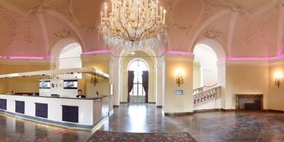 Winterhochzeit - nächstes Hotel - Salzburg und Umgebung - Eingangshalle - Casino Salzburg