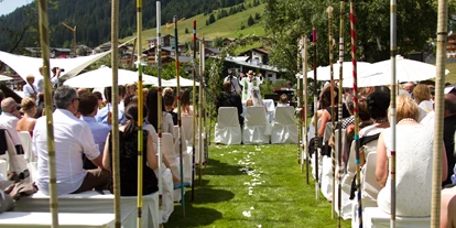 Winterhochzeit - Preisniveau: €€€ - St. Anton am Arlberg - Trauung im Garten - Der Berghof
