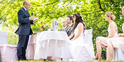 Winterhochzeit - Perfekte Jahreszeit: Sommer-Hochzeit - Fertörákos - Das Restaurant Birkenhof bietet die Möglichkeit einer Hochzeit im Freien. - Birkenhof Restaurant & Landhotel ****