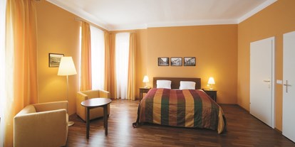 Winterhochzeit - PLZ 8382 (Österreich) - Die 16 modernen Doppelzimmer des ****Hotels Sporer bieten reichlich Platz, ein Bad mit WC und gratis W-LAN.  - Hotel Sporer**** (der Parktherme)