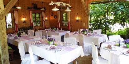 Winterhochzeit - Art der Location: Restaurant - Lasserthal - Hochzeit in der Pfluaghitt´n - Wildkräuterhotel Steinschalerhof