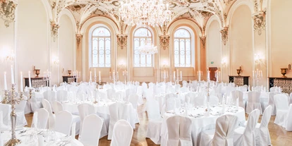 Winterhochzeit - Hochzeits-Stil: Fine-Art - Schwöll - Barocksaal für bis zu 180 Gäste - St. Peter Stiftskulinarium