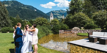 Winterhochzeit - Stuhlfelden - Eine Agape im Freien im Hotel Kitzhof Mountain Design Resort**** in Kitzbühl, Tirol. - Hotel Kitzhof Mountain Design Resort****