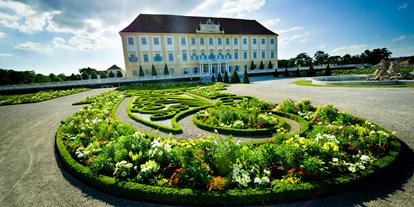 Winterhochzeit - Art der Location: Eventlocation - Matzen - Das Schloss Hof in Niederösterreich.
Foto © greenlemon.at - Schloss Hof
