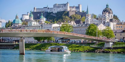 Winterhochzeit - Umgebung: am Fluss - Reit (Unken) - Salzburg Stadt Schiff-Fahrt