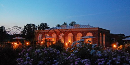 Winterhochzeit - Garten - Brüel - Orangerie Groß Siemen im Abendlicht - Gut Gross Siemen