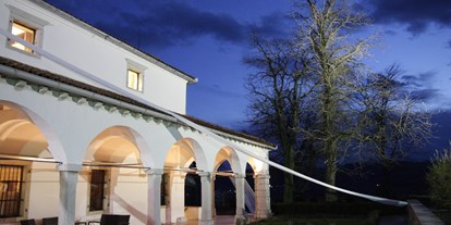 Winterhochzeit - Trauung im Freien - Obala - Schloss Zemono, Pri Lojzetu, Slowenien