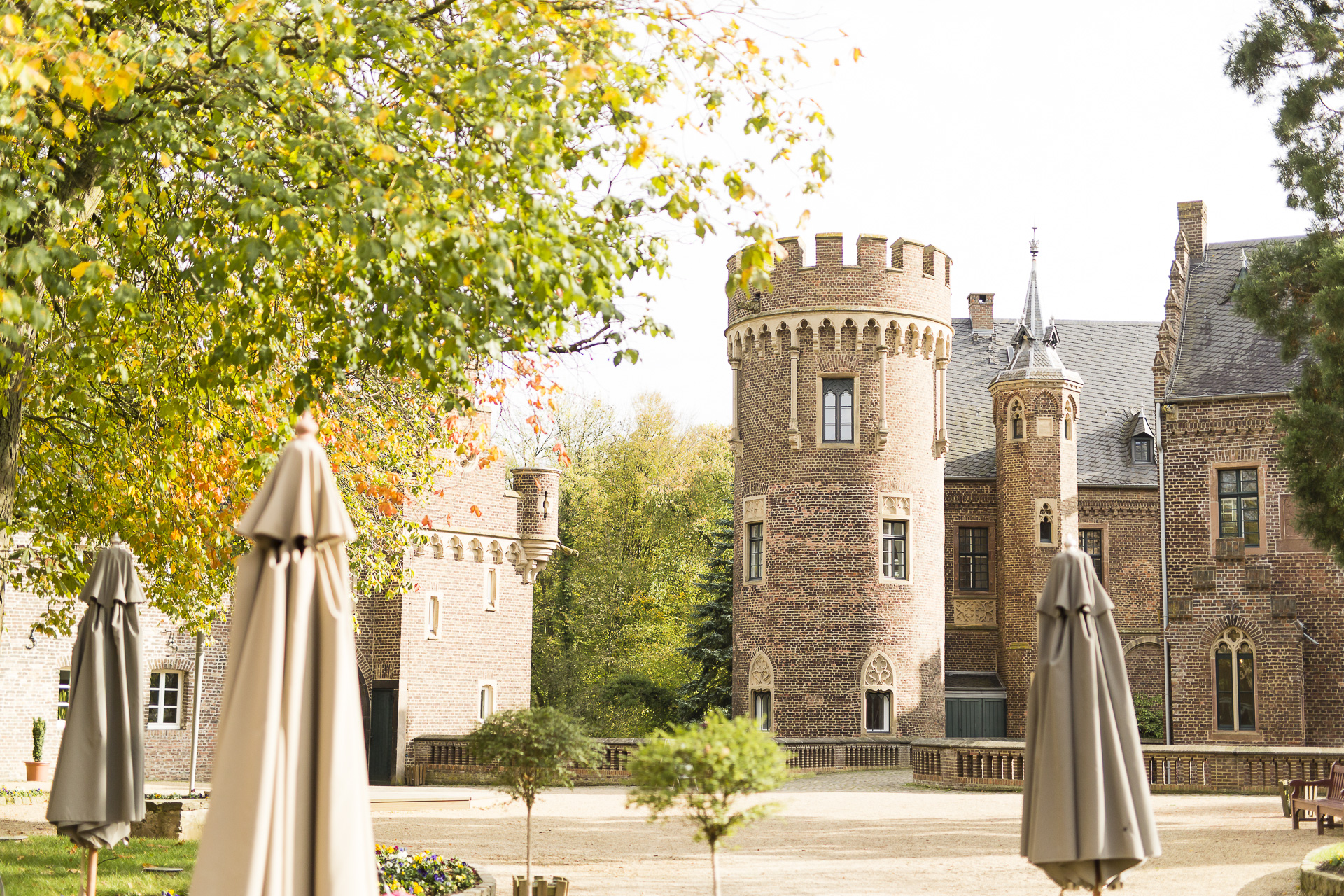 Hochzeitslocation - Märchenhaftes Ambiente mitten im Rheinland  - Brasserie Schloss Paffendorf