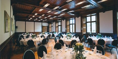 Winterhochzeit - Art der Location: im Freien - Meerbusch - Unser Rittersaal für eine Hochzeit im Stil des Schlosses  - Brasserie Schloss Paffendorf