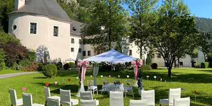 Winterhochzeit - Perfekte Jahreszeit: Sommer-Hochzeit - Teichalm - Standesamtliche Trauung im Schlosspark - Schloss Thörl
