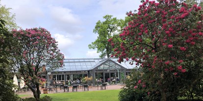 Winterhochzeit - Preisniveau: €€ - Friedeburg (Landkreis Wittmund) - Orangerie im Rhododendronpark