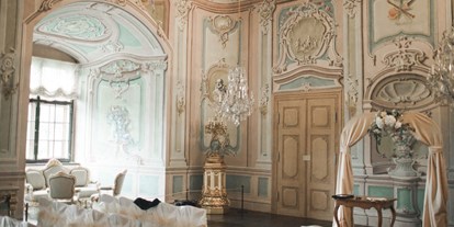 Winterhochzeit - Vorderweißenbach - Feiern Sie Ihre Hochzeit im Spiegelsaal des Schloss Český Krumlov in der Slowakei.
Foto © stillandmotionpictures.com - Schloss Krumlov