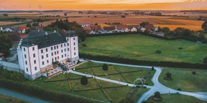 Winterhochzeit - Art der Location: privates Anwesen - Rüdenhausen - Schloss Walkershofen