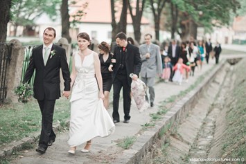 Hochzeitslocation: Heiraten in der Burg Fričovce in der Slowakei.
Foto © stillandmotionpictures.com - Kaštiel Fri?ovce