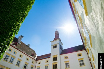 Hochzeitslocation: Feiern Sie Ihre Hochzeit im Schloss Krumbach in Niederösterreich.
Foto © greenlemon.at
 - Hotel Schloss Krumbach
