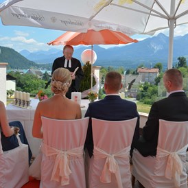 Hochzeitslocation: Trauung auf unserer Aussichtsterrasse  - Hotel Pension Melcher