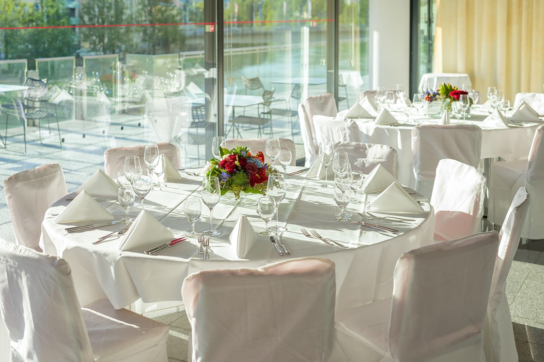 Hochzeitslocation: Wintergarten im CCV-Restaurant | Foto © Harald Eisenberger - Holiday Inn Villach
