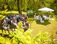 Hochzeitslocation: Standesamtliche Trauung im Garten - ABP Burgers