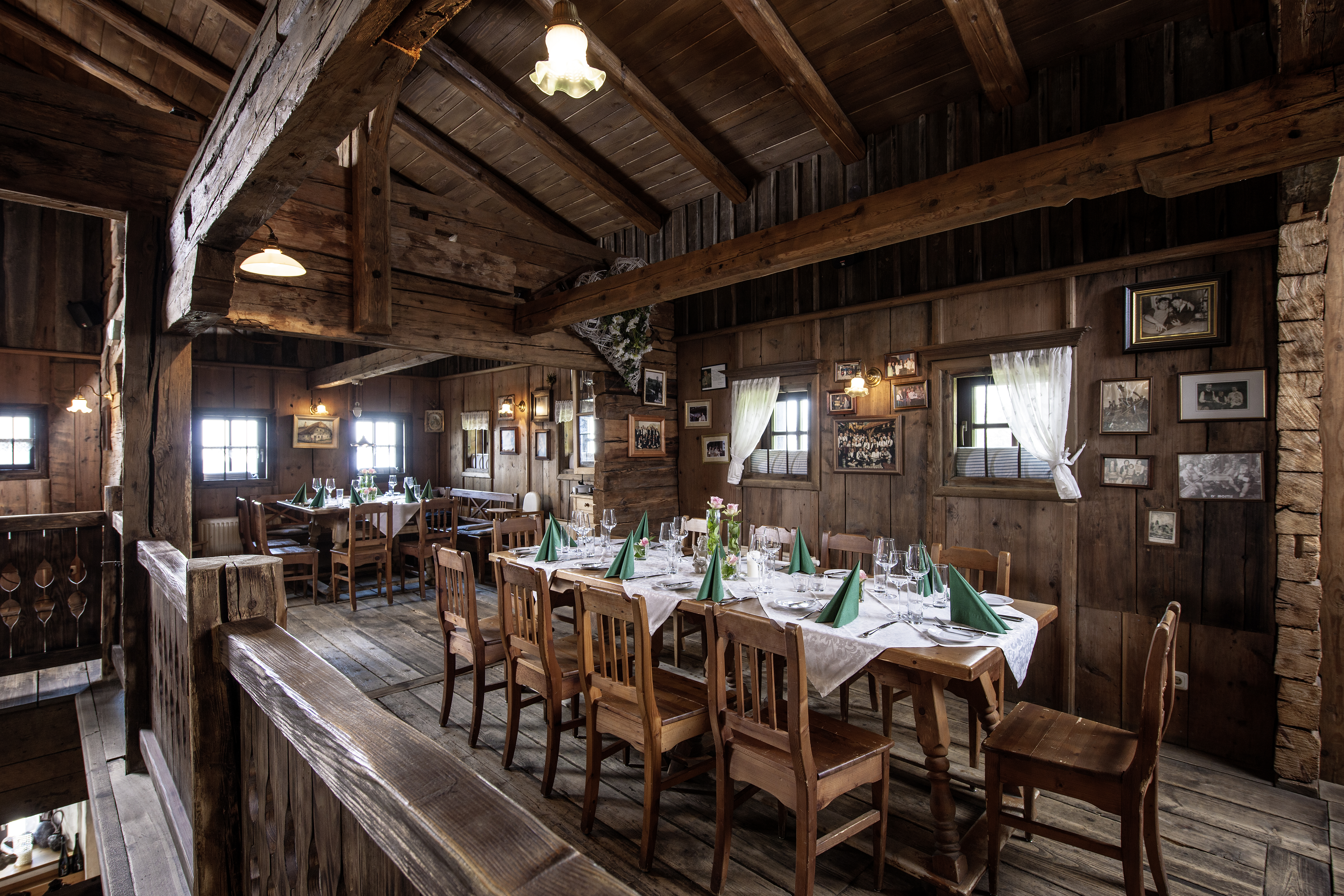 Eidenberger Alm Angaben zu den Festsälen Tiroler Alm - Galerie