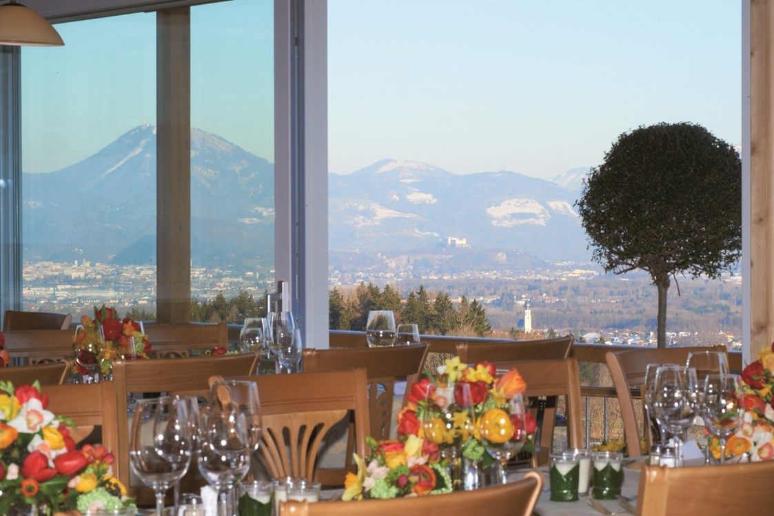 Hochzeitslocation: Panoramarestaurant mit herrlichem Ausblick - das Besondere für Ihre Hochzeitsfeier - Gasthaus Ulrichshögl