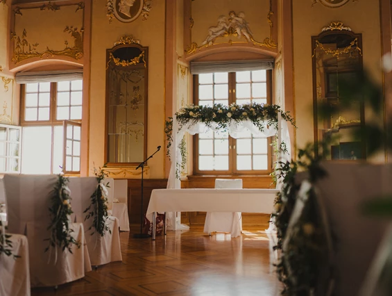 Hochzeitslocation: Eine standesamtliche Trauung im Spiegelsaal. - Neues Schloss Meersburg
