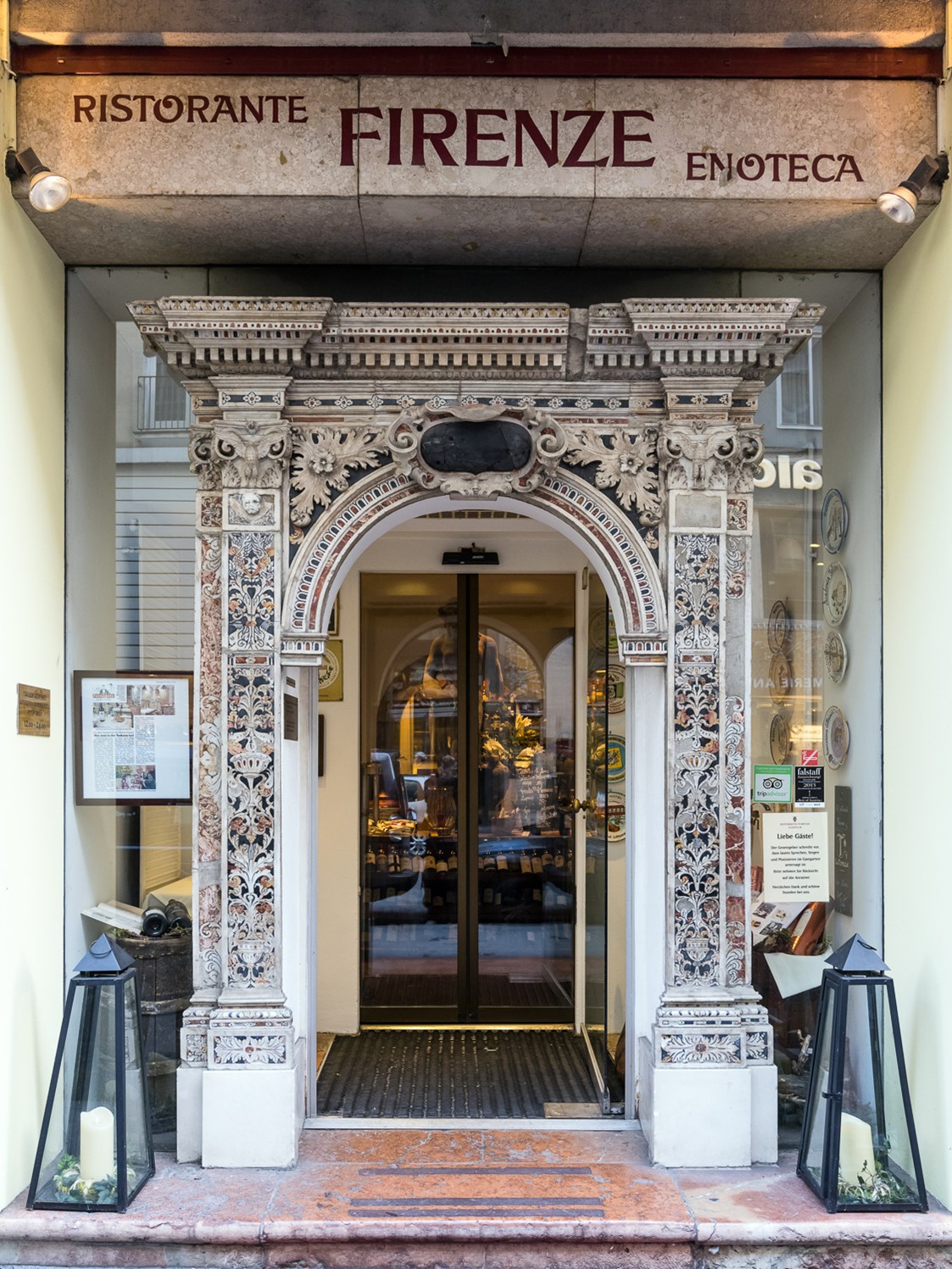 Hochzeitslocation: Eingangsportal - Ristorante Firenze Enoteca