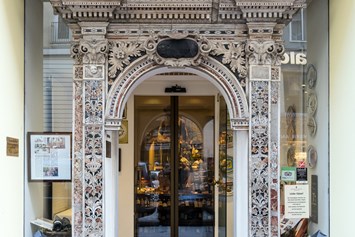 Hochzeitslocation: Eingangsportal - Ristorante Firenze Enoteca