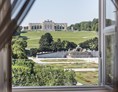 Hochzeitslocation: Ausblick von der Schloss Schönbrunn Grand Suite - Austria Trend Parkhotel Schönbrunn