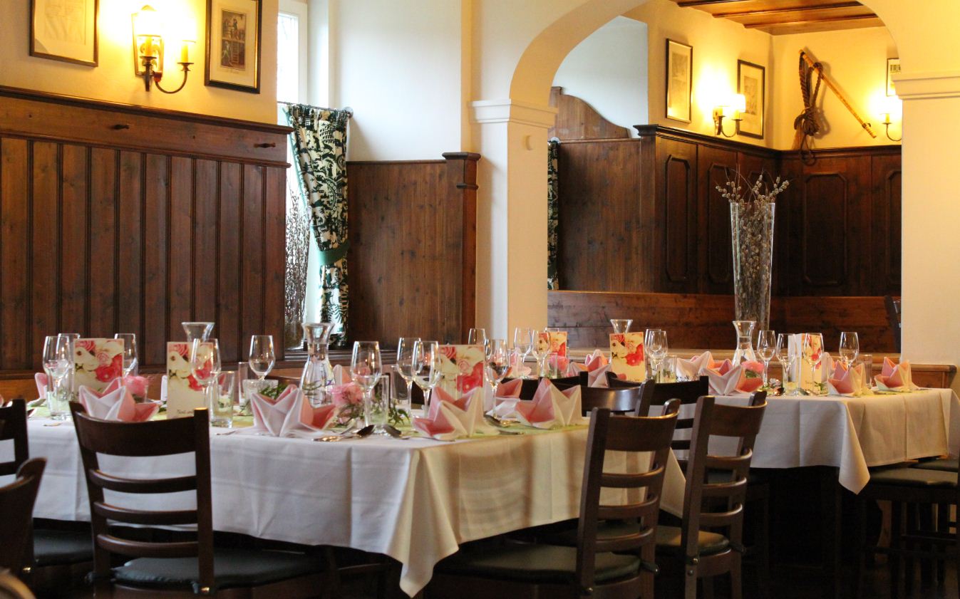 Winterhochzeit - Geeignet für: Hochzeit - Unsere Paracelsusstube ist für Feierlichkeiten im kleinen Rahmen geeignet - Stiegl-Brauwelt