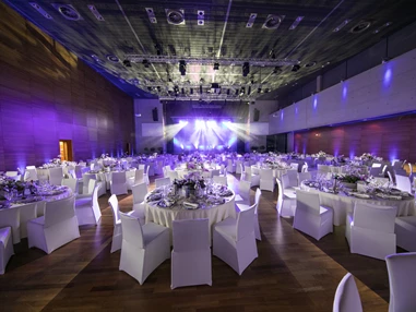Hochzeitslocation: Gala-Tische - Ferry Porsche Congress Center