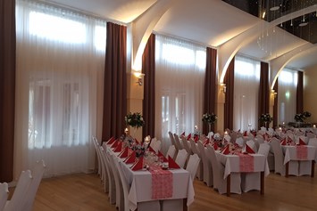 Hochzeitslocation: Hochzeitssaal Wien Rosental