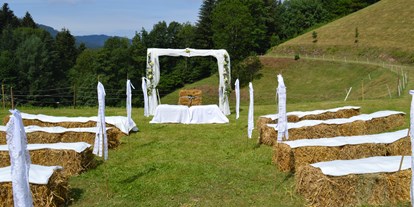 Winterhochzeit - Perfekte Jahreszeit: Sommer-Hochzeit - Winden im Elztal - Haus Palmspring mit 100 Schlafmöglicheiten