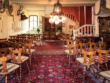 Hochzeitslocation: Schloss Mörlach