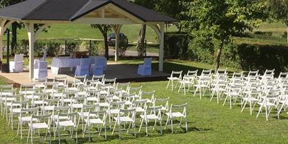 Winterhochzeit - Karlstetten - Hochzeitspavillon und Sessel - Donauhof Zwentendorf