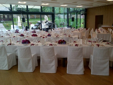 Hochzeitslocation: Fischgrät Muster - Hotel Hofwirt