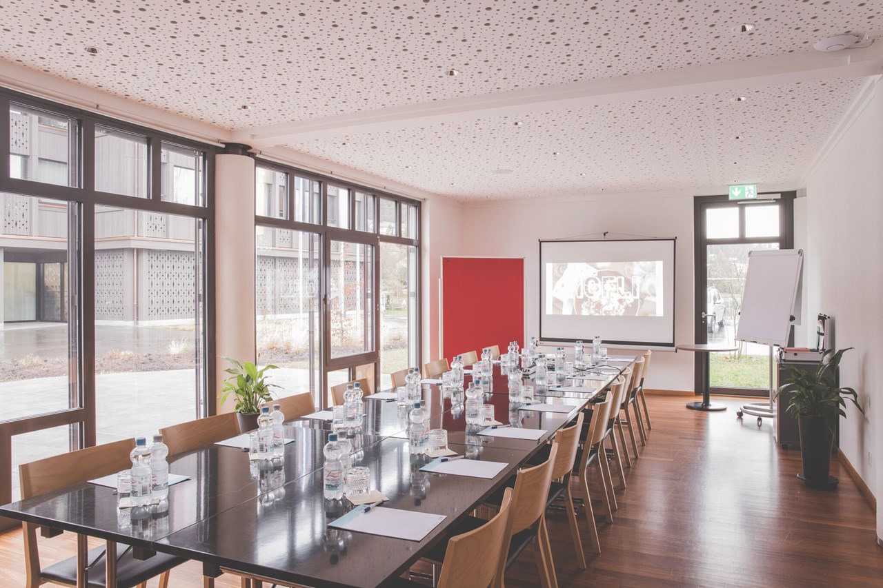 Restaurant HÖFLI Angaben zu den Festsälen Raum Reuss