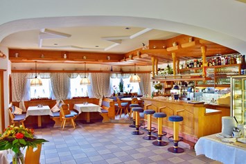 Hochzeitslocation: Cafe Restaurant Tennladen - Bar - Cafe Restaurant Tennladen 