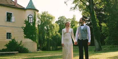 Winterhochzeit - Karlstetten - Ein Spaziergang durch den romantischen Schlosspark. - Schloss Jeutendorf
