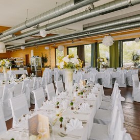 Hochzeitslocation: Festsaal des Seerestaurant Katamaran in Rust. - Seerestaurant Katamaran