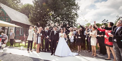 Winterhochzeit - Preisniveau: €€€ - Düsseldorf -  Schloss Grünewald Location