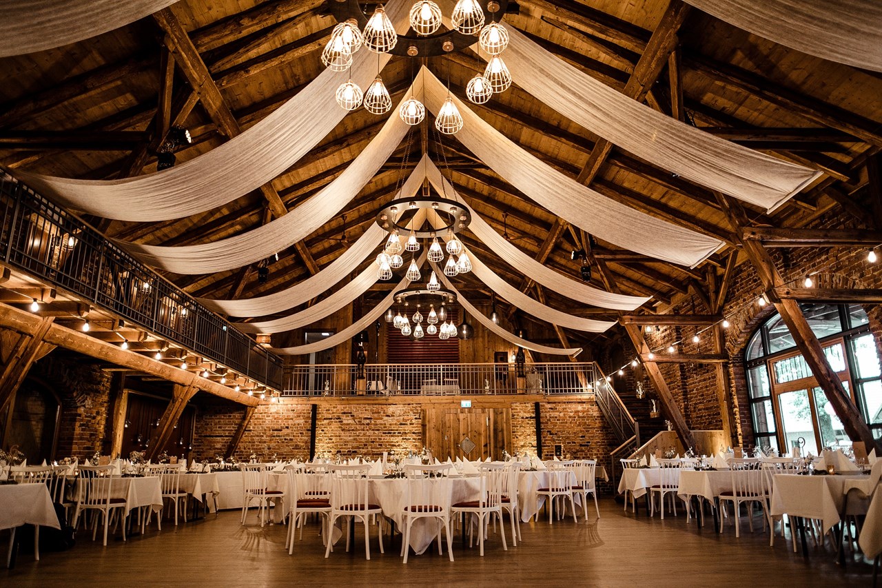 Hof Frien Angaben zu den Festsälen Festscheune