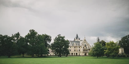 Winterhochzeit - Karlstetten - Das Schloss Grafenegg eingebettet in die riesige Gartenanlage. - Schloss Grafenegg