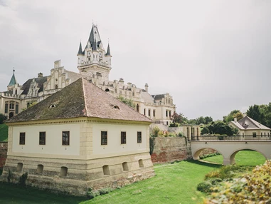 Hochzeitslocation: Das Schloss Grafenegg in Niederösterreich. - Schloss Grafenegg